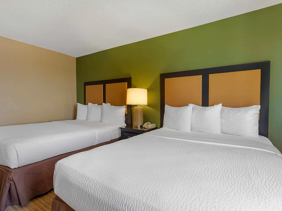 1 Bedroom Suite - 2 Queen Beds