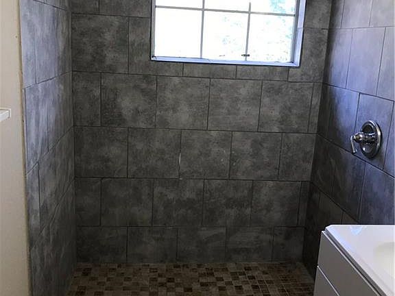 4th image of 1212 W Felix St