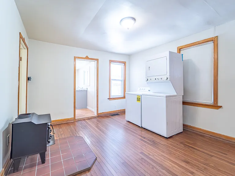 75 Diem St — Photo 17
