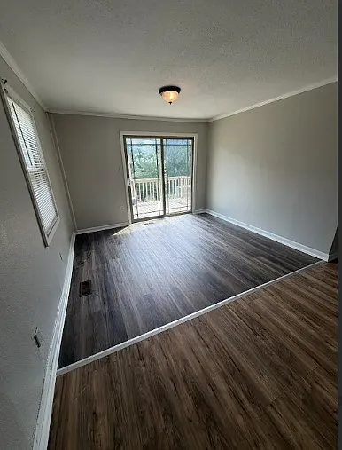 2 bed, 1425 sqft, $1,200 — Photo 4