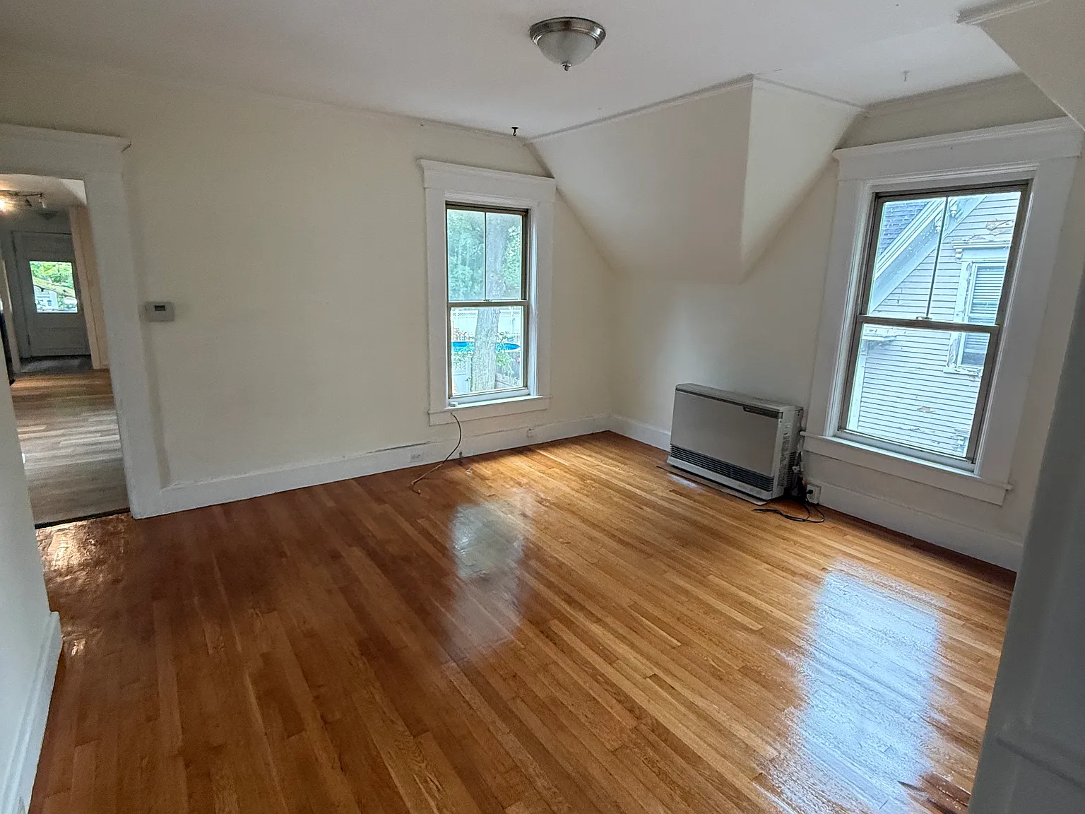 2 bed, 2107 sqft, $1,900 — Photo 4