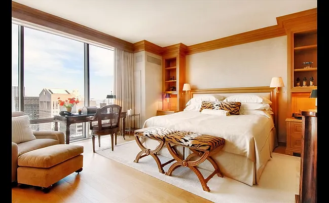 Sold by Douglas Elliman | media 29