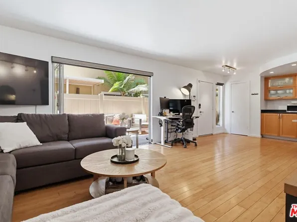 970 Palm Ave APT 101, West Hollywood, CA 90069