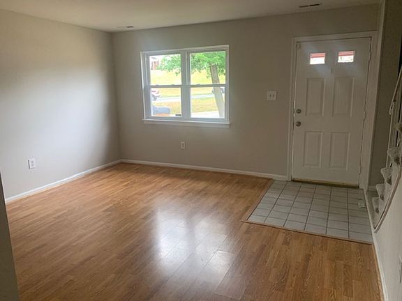 3rd image of 6425 Continental Dr