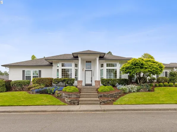 15489 SE Vista Sunrise Ct, Milwaukie, OR 97267