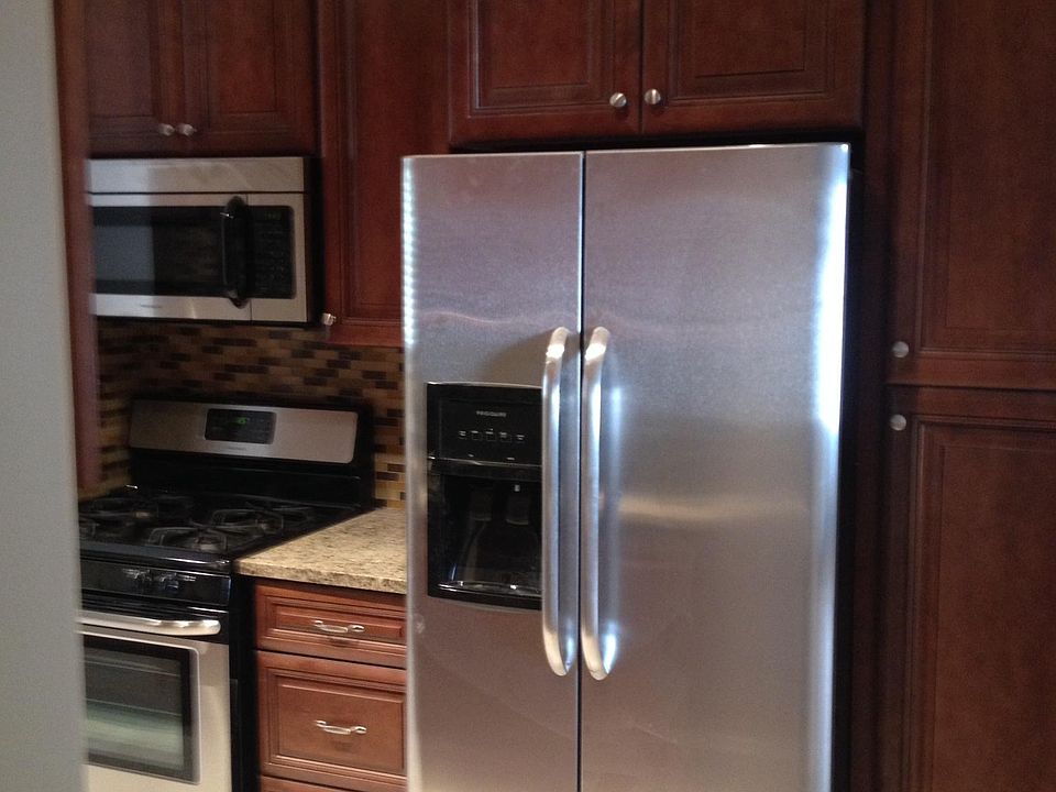 1st image of 18708 Chagrin Blvd