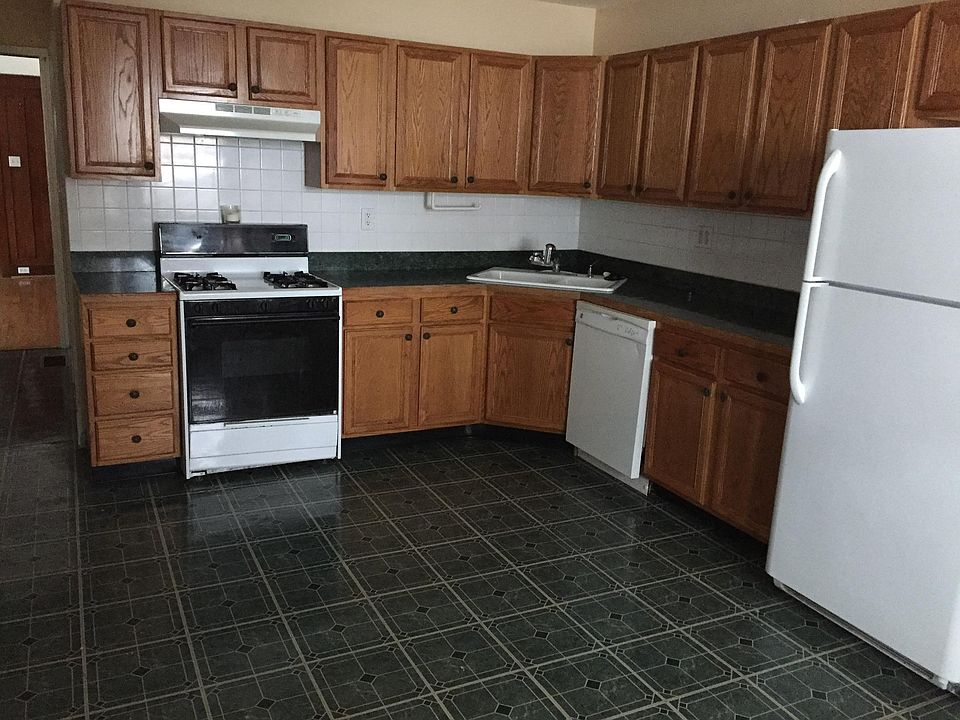 1st image of 5056 N Lockwood Ave #1