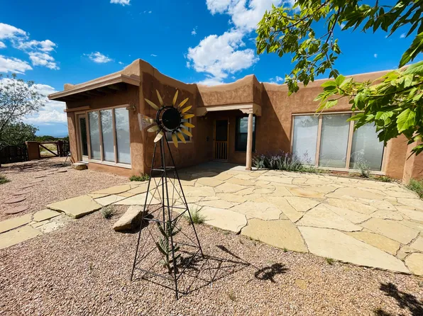 6 Herrada Rd, Santa Fe, NM 87508