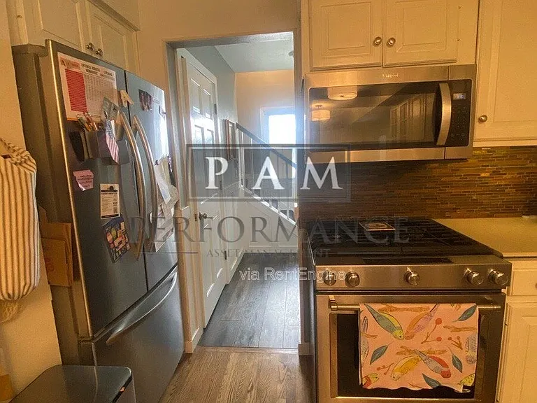 N86W5195 Covington Sq — Photo 17
