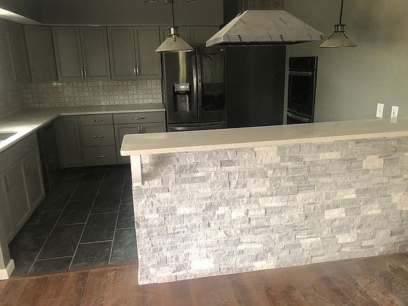 2nd image of 607 52nd St
