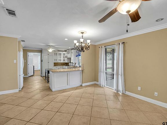 5th image of 386 County Road 1711