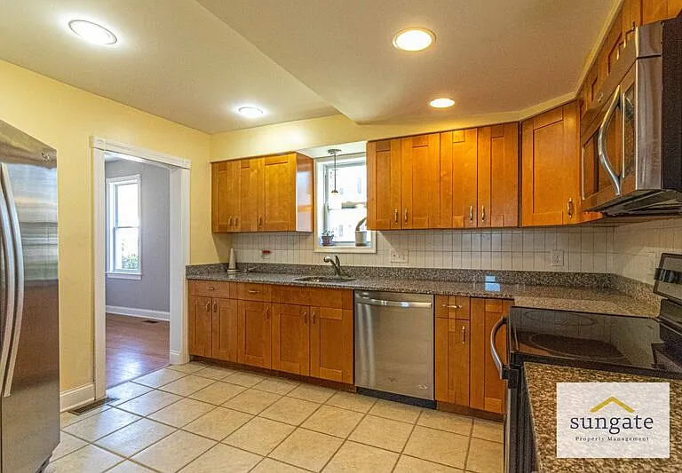 4607 Simms Ave — Photo 6
