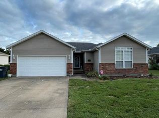 1010 Abby Ln, Pittsburg, KS 66762
