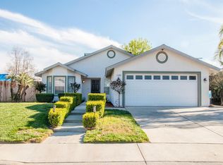 1280 W Pamela Ln, Dinuba, CA 93618
