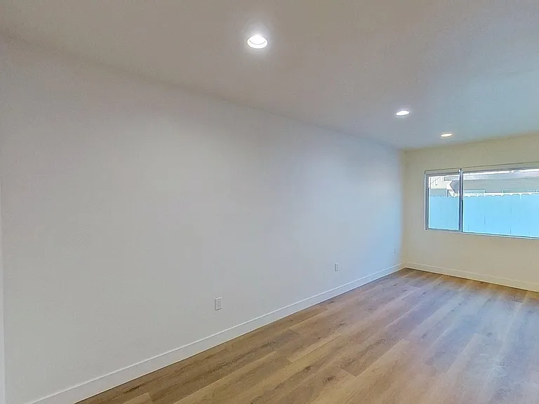 829 N Garfield St — Photo 23