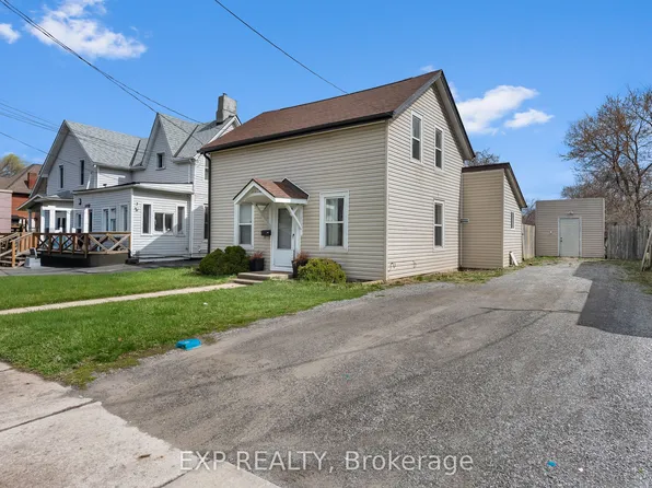 146 Oakdale Ave, Saint Catharines, ON L2P 2L1