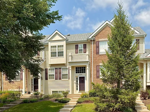 1634 Windward Dr, Pingree Grove, IL 60140