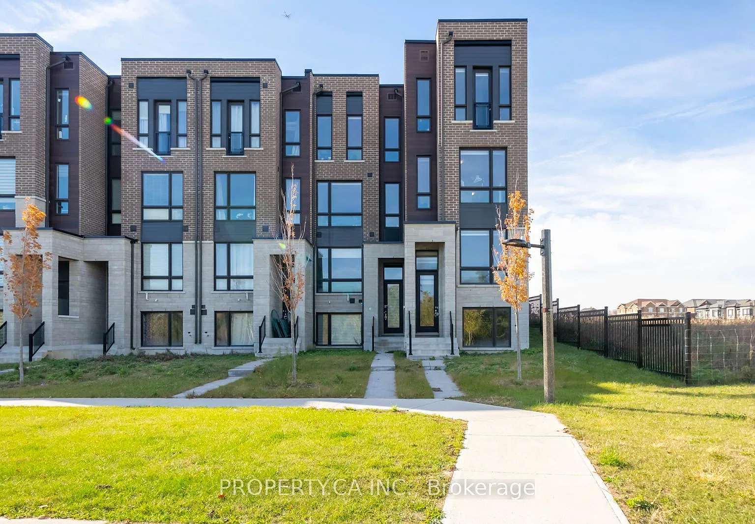 4 bed, $2,999 — Photo 1