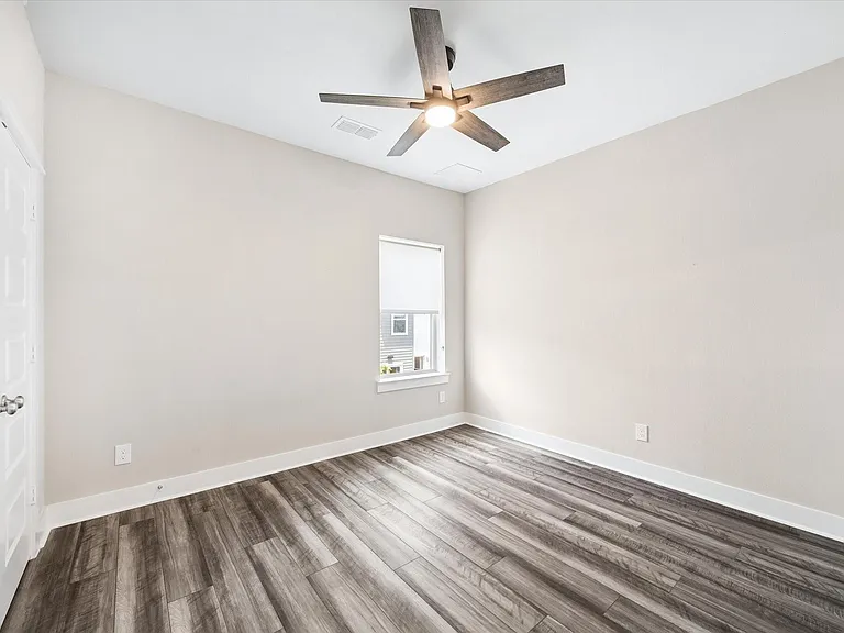 10960 Hewitt Cliff Ln — Photo 25