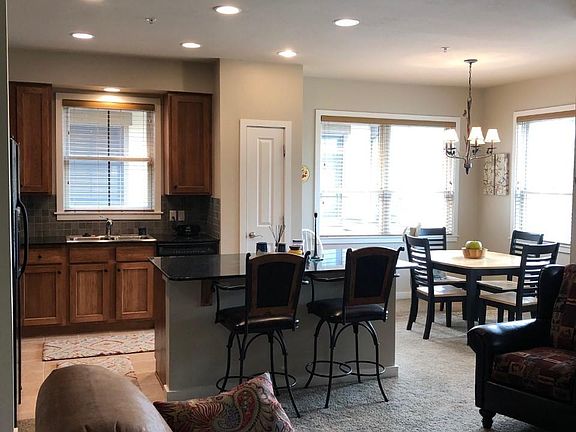 3rd image of 6205 Davos Ln
