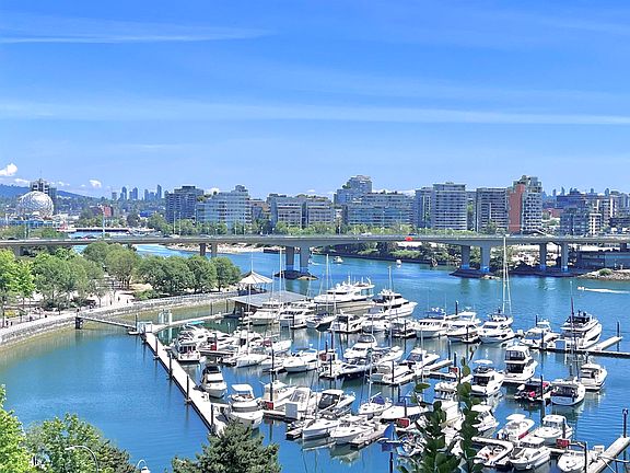 2nd image of 1201 Marinaside Cres #1002