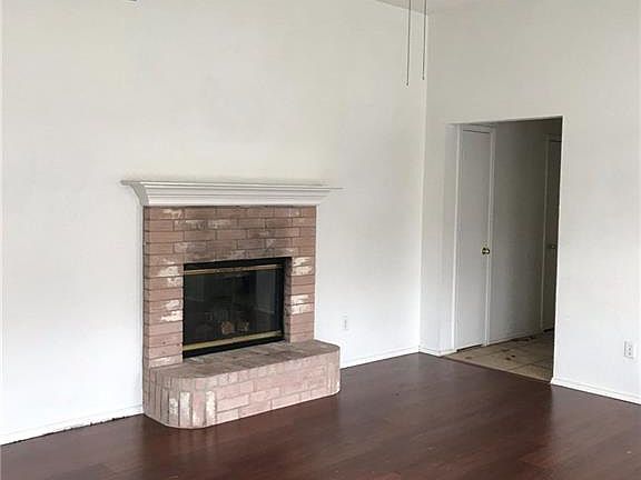 5th image of 802 Birkhill Trl