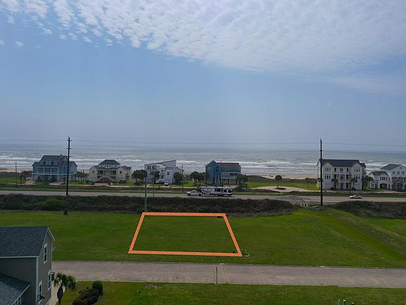 3rd image of 21015 W Sunset Bay Dr