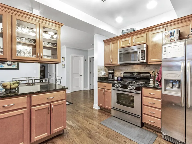 5726 N Mozart St #3B — Photo 7