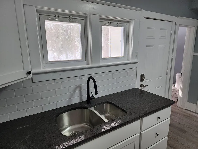 123 Ridgeway St — Photo 11