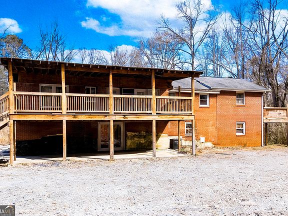 2nd image of 140 Joe Bray Rd