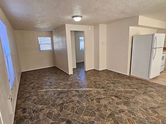 2nd image of 323 Chestnut Ave #E