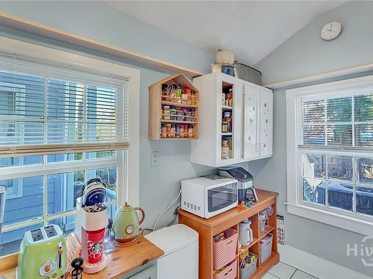 218 W Anderson St #LOWER — Photo 23