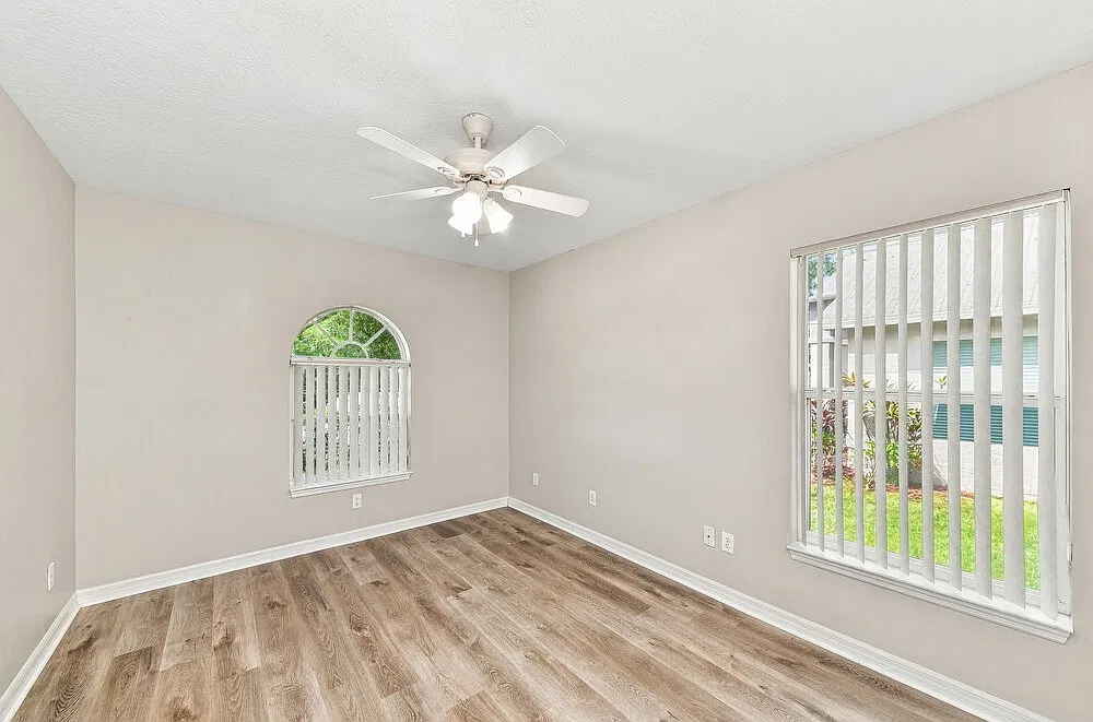 3 bed, 2.0 bath, 1713 sqft, $2,540 — Photo 3