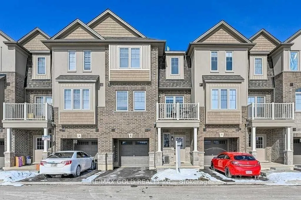 2 bed, $2,500 — Photo 1