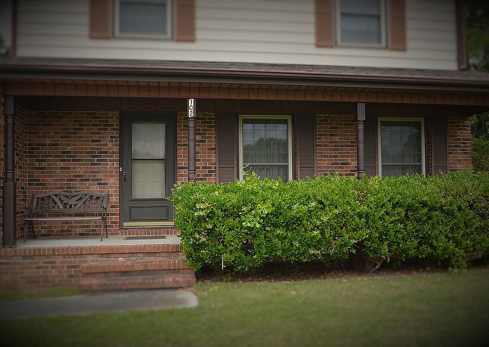 2nd image of 102 Stewart Ct
