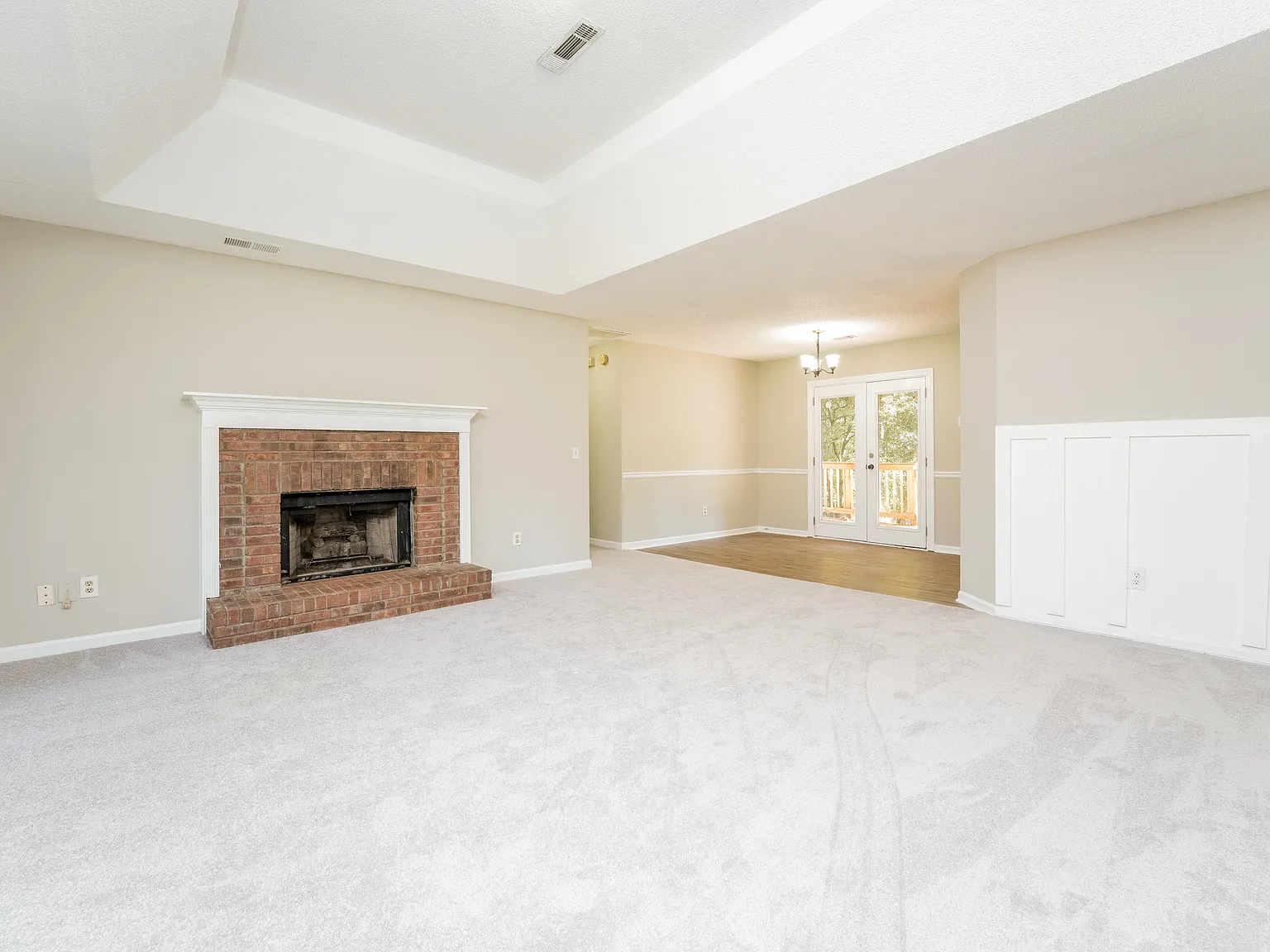 3 bed, 2.0 bath, 1544 sqft, $1,895 — Photo 4