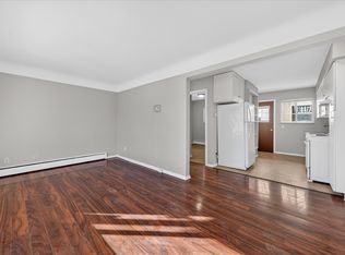 23 W Burdick St APT 1, Oxford, MI 48371