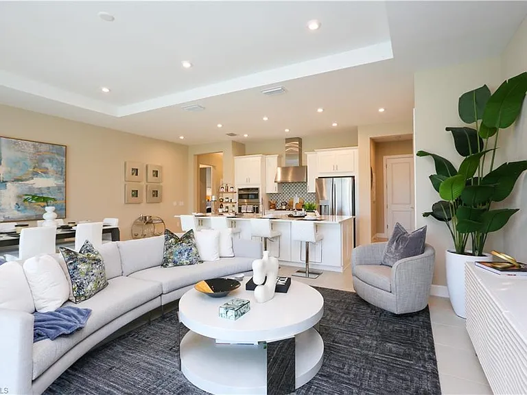 15318 Aprile St — Photo 1