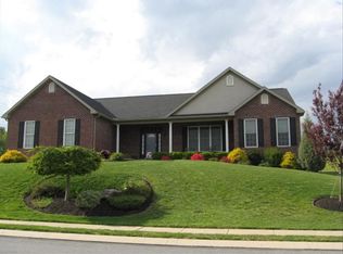 19 Verdun Dr, Reading, PA 19605