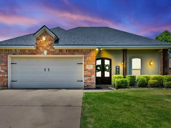 303 Camelback Dr, Bossier City, LA 71111