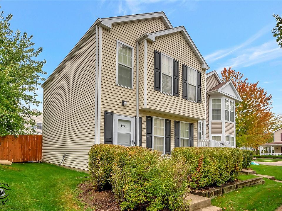 1st image of 921 Symphony Dr