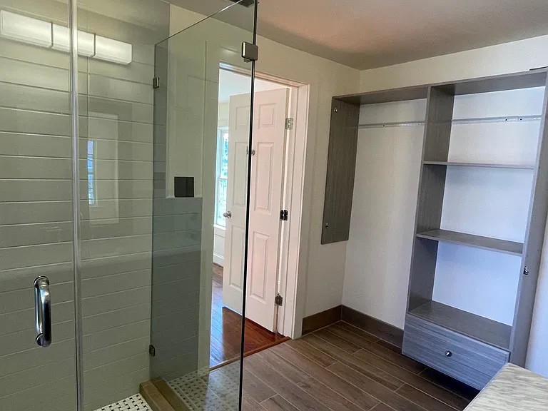 2109 Holmes St — Photo 11