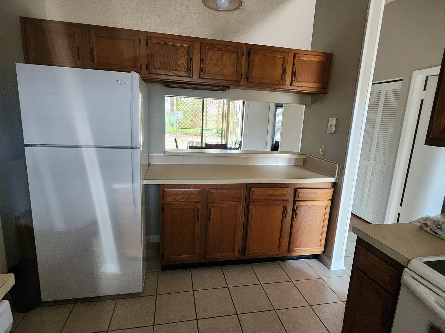 2 bed, 1023 sqft, $1,600 — Photo 2