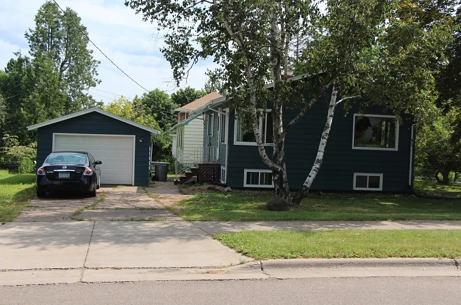 4 bed, 1650 sqft, $2,200 — Photo 2