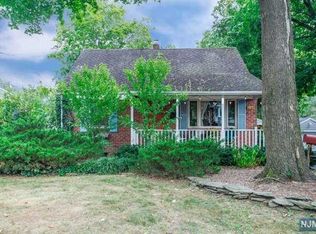 81 Walthery Ave, Ridgewood, NJ 07450