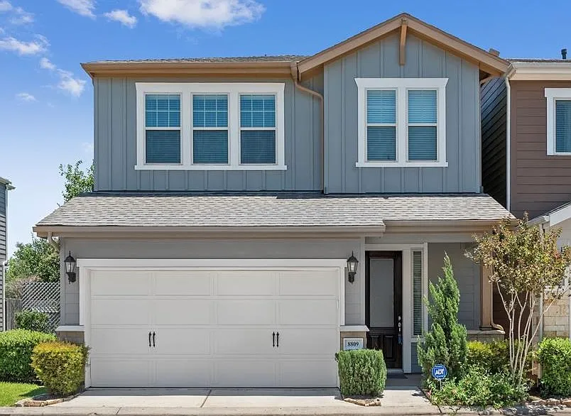 8809 Ashbloom Ln — Photo 1