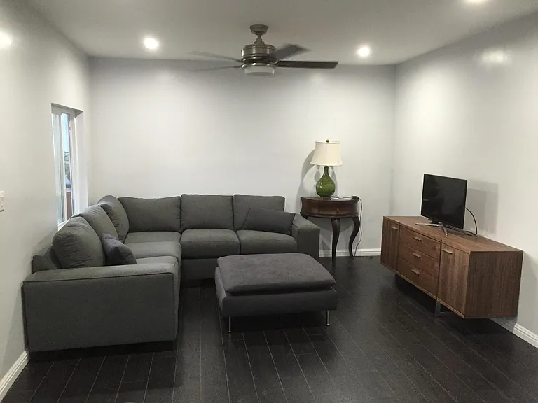 1253 Cypress Ave — Photo 14