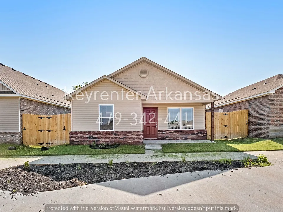 2476 N Raven Ln
