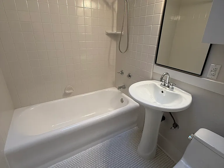 360 Stanford Ave — Photo 11