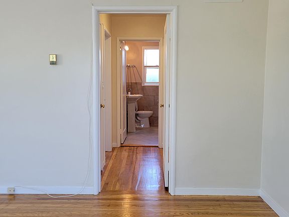 4th image of 1105 Paloma Ave APT 4